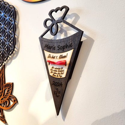 personalisierte Schultüte aus Holz mit Geldfach | Wandbild | Geldgeschenk - Nanino Design Onlineshop - 