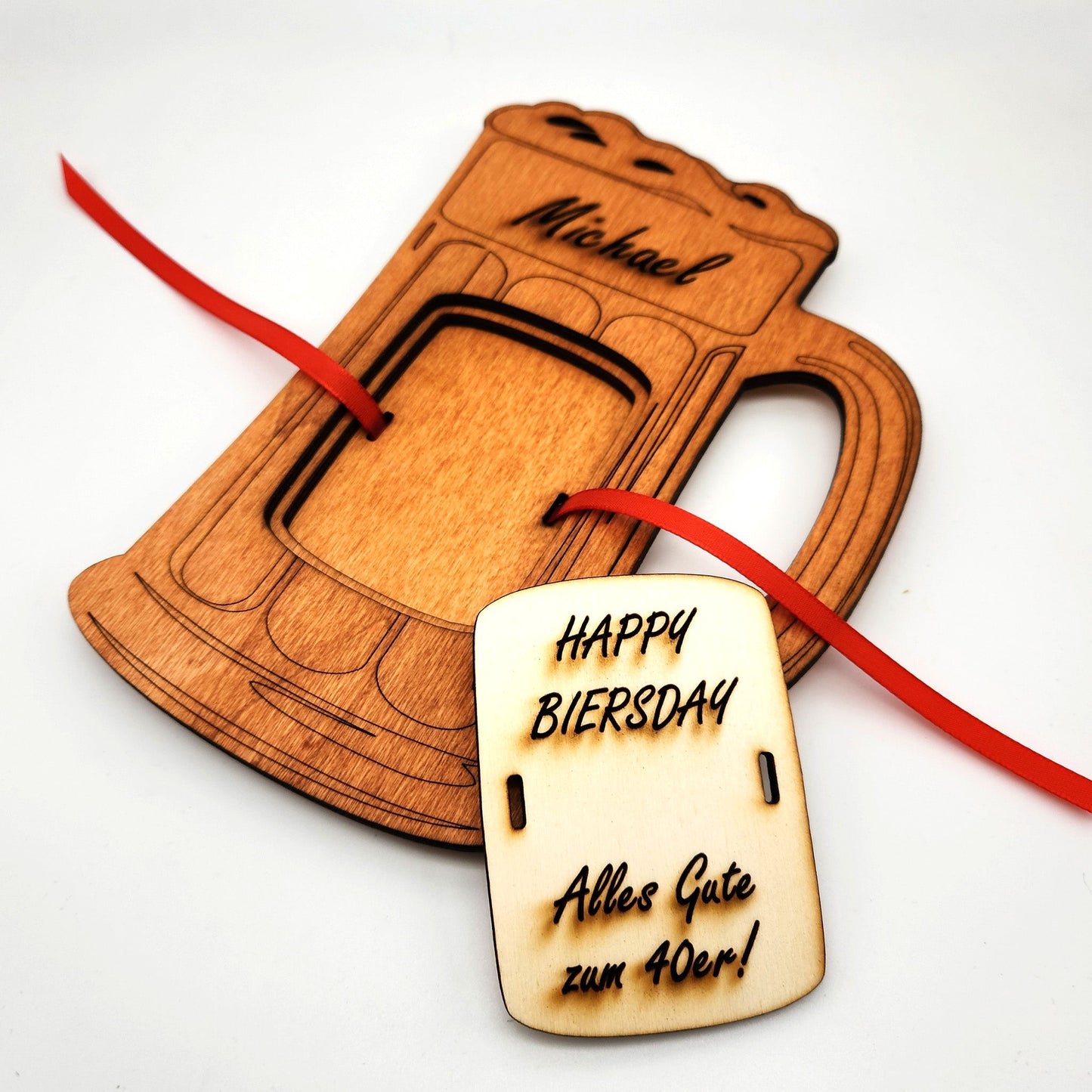 personalisierter Bierkrug aus Holz mit Geldfach | Wandbild | Geldgeschenk - Nanino Design Onlineshop - 