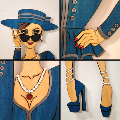 "Vivienne" – Kunstvolles Holz - Wandbild, Lebensgroß, Handbemalt in Blau - Nanino Design - 