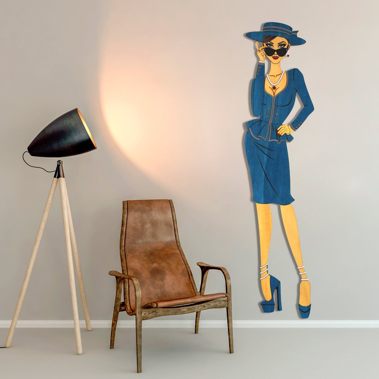 "Vivienne" – Kunstvolles Holz - Wandbild, Lebensgroß, Handbemalt in Blau - Nanino Design - 