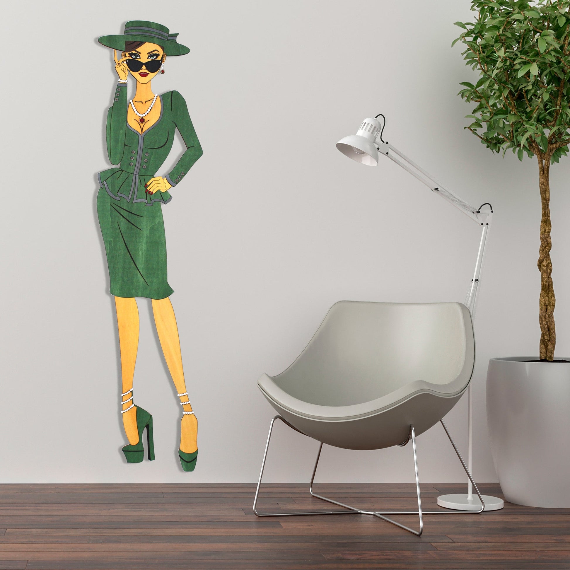 "Vivienne" – Kunstvolles Holz - Wandbild, Lebensgroß, Handbemalt in Grün - Nanino Design - 