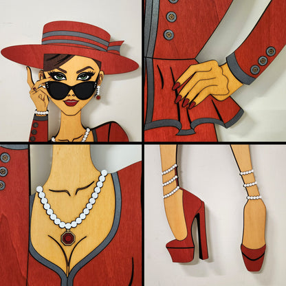 "Vivienne" – Kunstvolles Holz - Wandbild, Lebensgroß, Handbemalt in Rot - Nanino Design - 