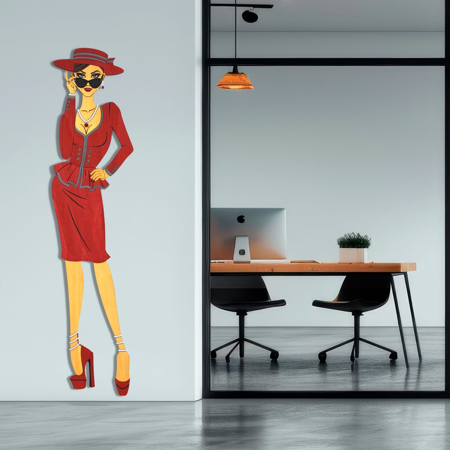 "Vivienne" – Kunstvolles Holz - Wandbild, Lebensgroß, Handbemalt in Rot - Nanino Design - 