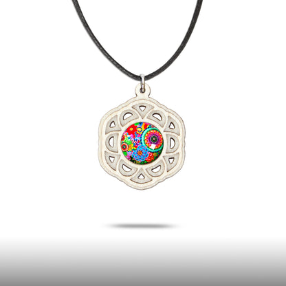 Halskette Mandala "Blume" aus Holz mit Glasstein - Nanino Design Onlineshop -
