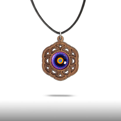 Halskette Mandala "Blume" aus Holz mit Glasstein - Nanino Design Onlineshop -