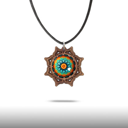 Halskette Mandala "Mond" aus Holz mit Glasstein - Nanino Design Onlineshop -