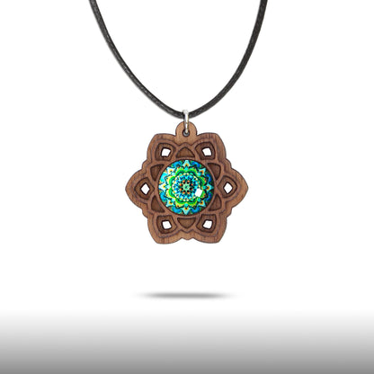 Halskette Mandala "Sonne" klein aus Holz mit Glasstein - Nanino Design Onlineshop -