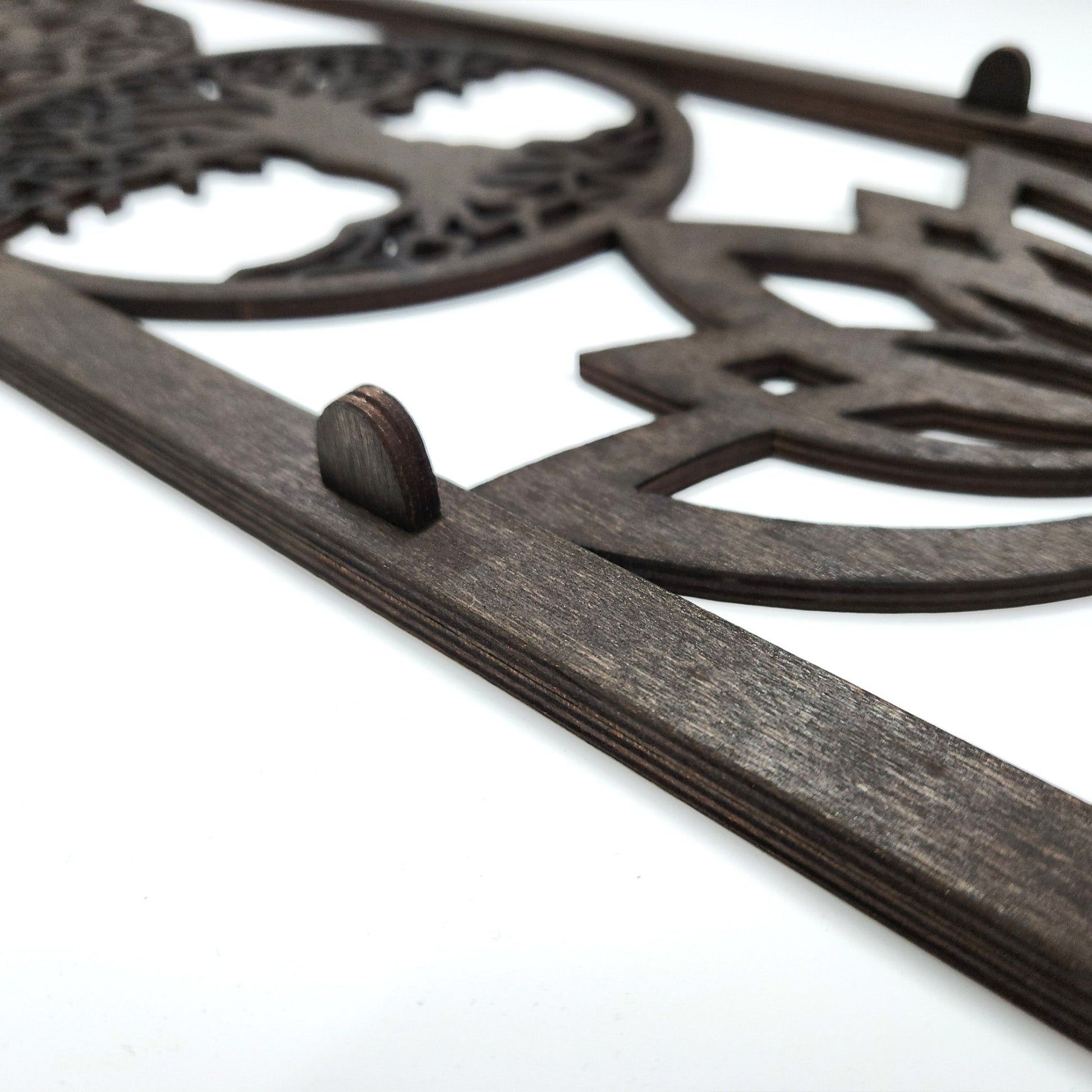 Wandbild "4 Symbole", Hochformat aus Holz - Nanino Design Onlineshop -